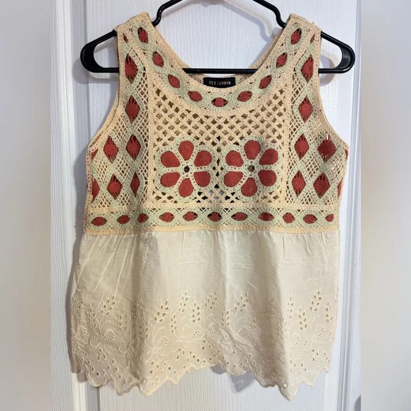 NWT Qed London Floral Crochet Knit Flowy Boho Beach Sleeveless Top Small/Med - Picture 3 of 8